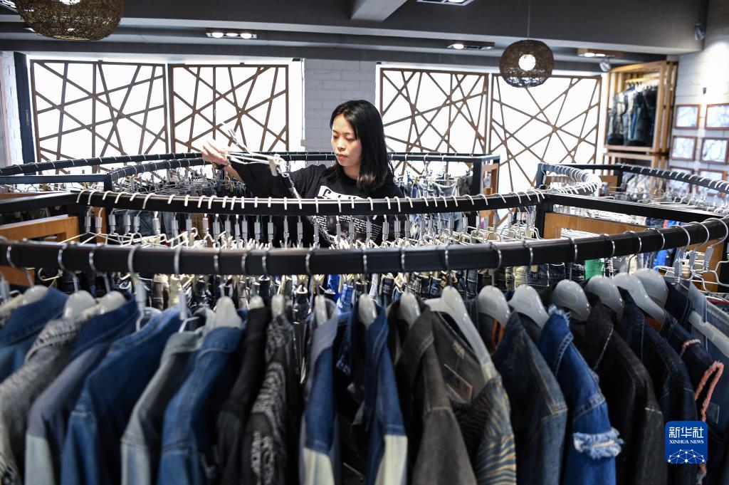 新华全媒+丨第132届广交会线上开幕 参展企业大增