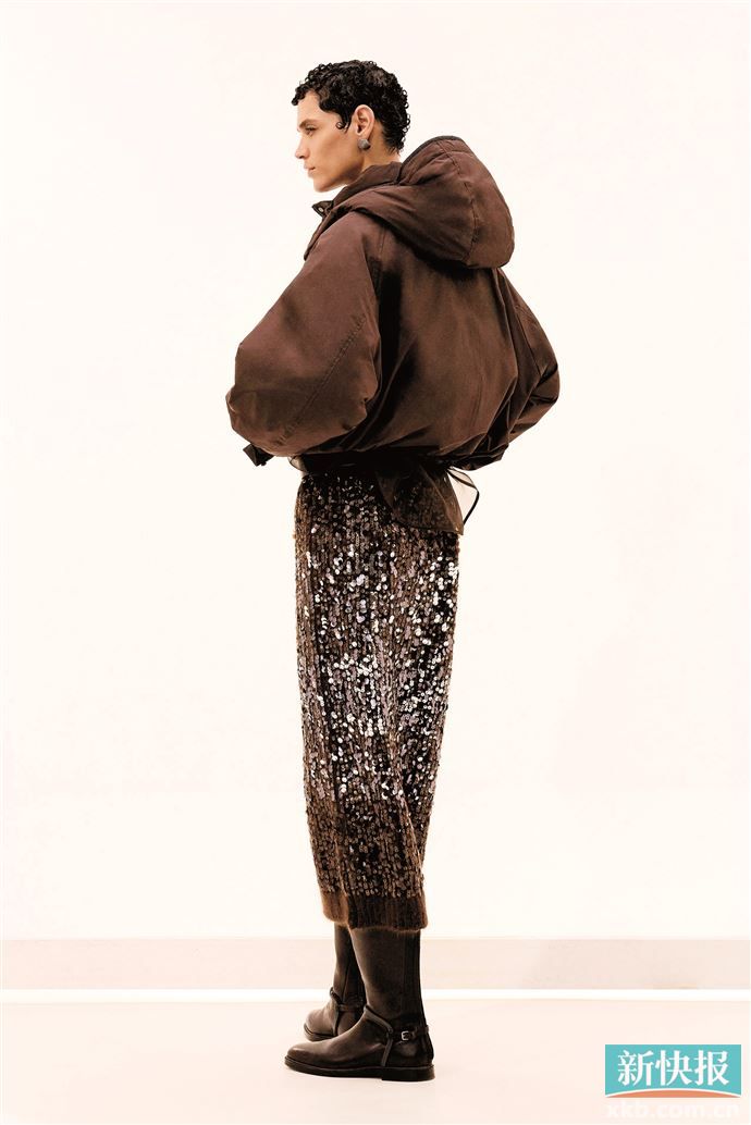 棕情四射 琥珀流光