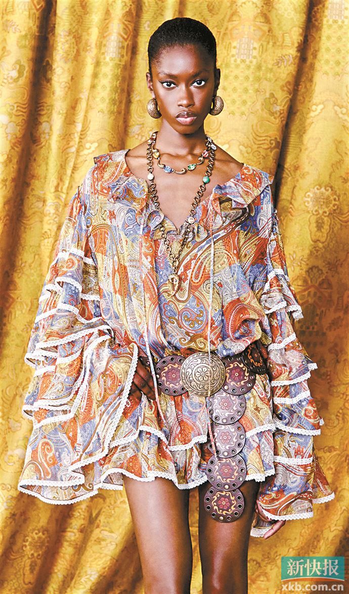 配饰层叠 玩味秋冬造型